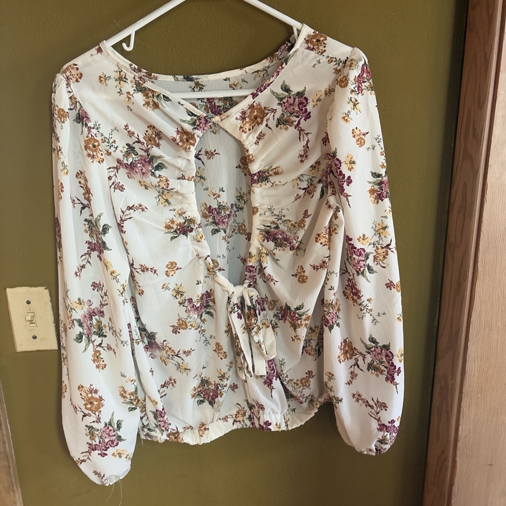 Floral Cream Women's Top worn once